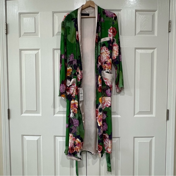 Brand New with tags Zara Green Long Floral Print Kimono Belted Duster Jacket S - Picture 3 of 11